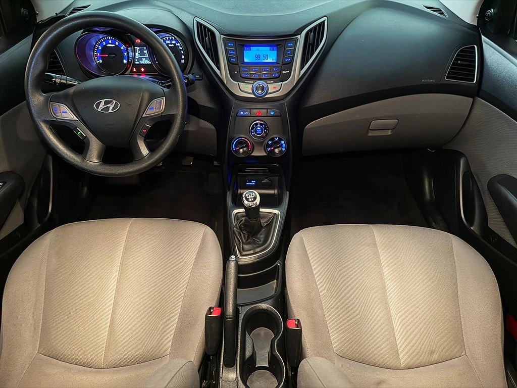 HYUNDAI HB20S