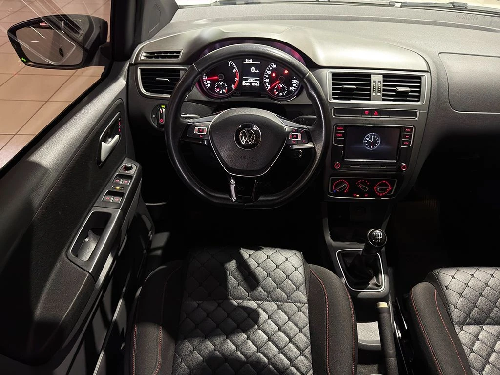 VOLKSWAGEN FOX