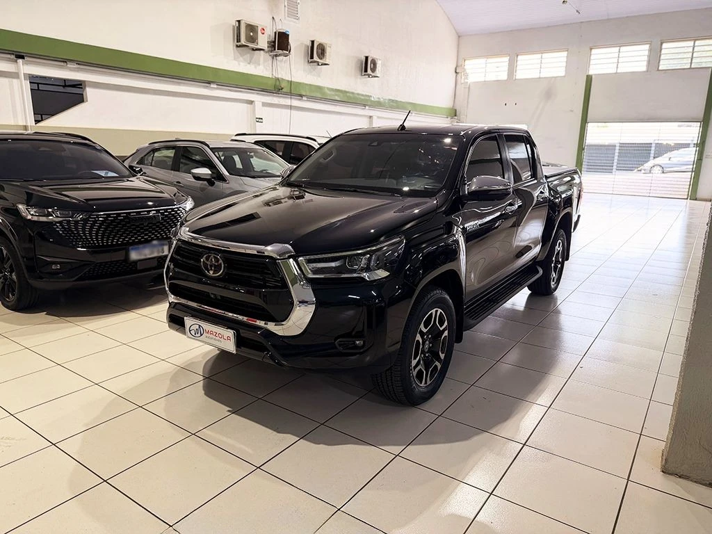 TOYOTA HILUX