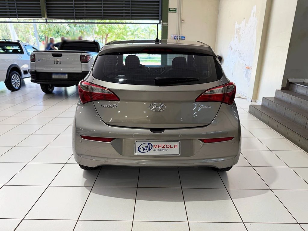 HYUNDAI HB20
