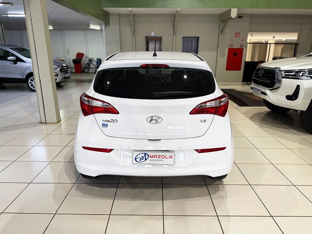 HYUNDAI HB20