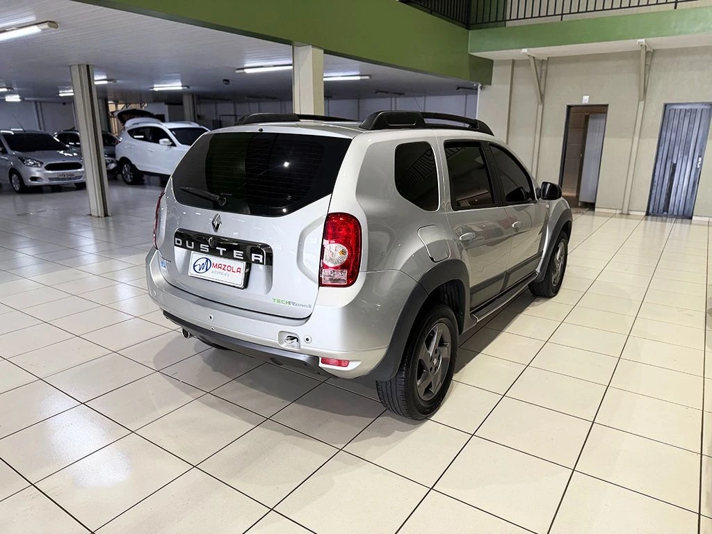 RENAULT DUSTER