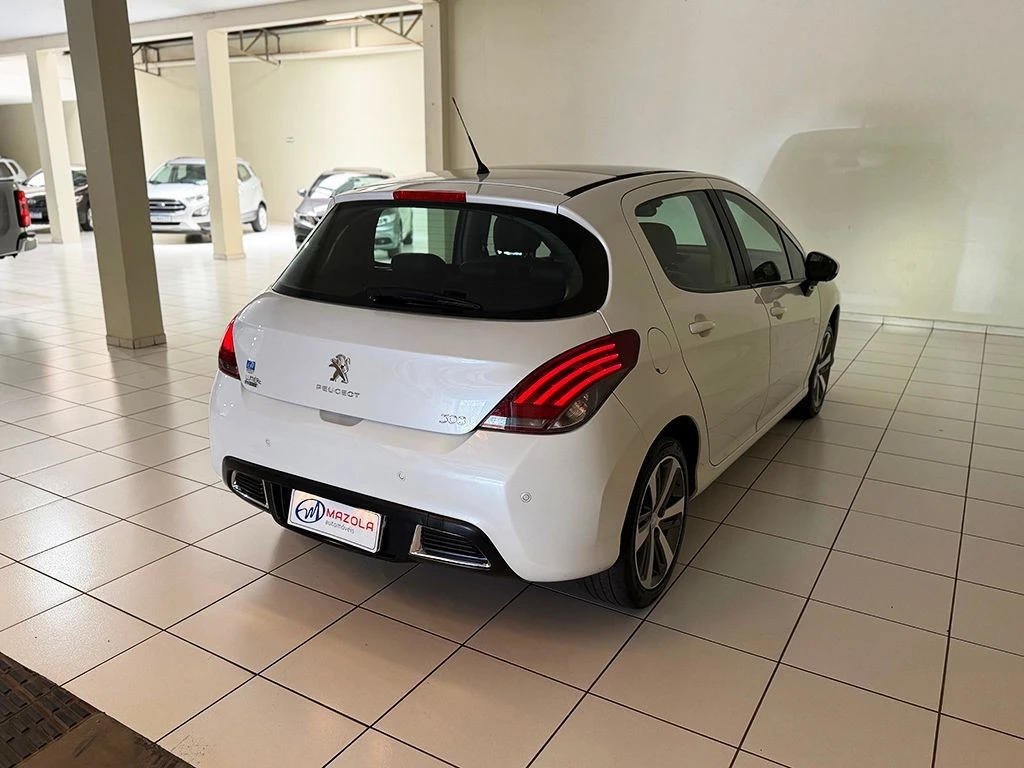 PEUGEOT 308