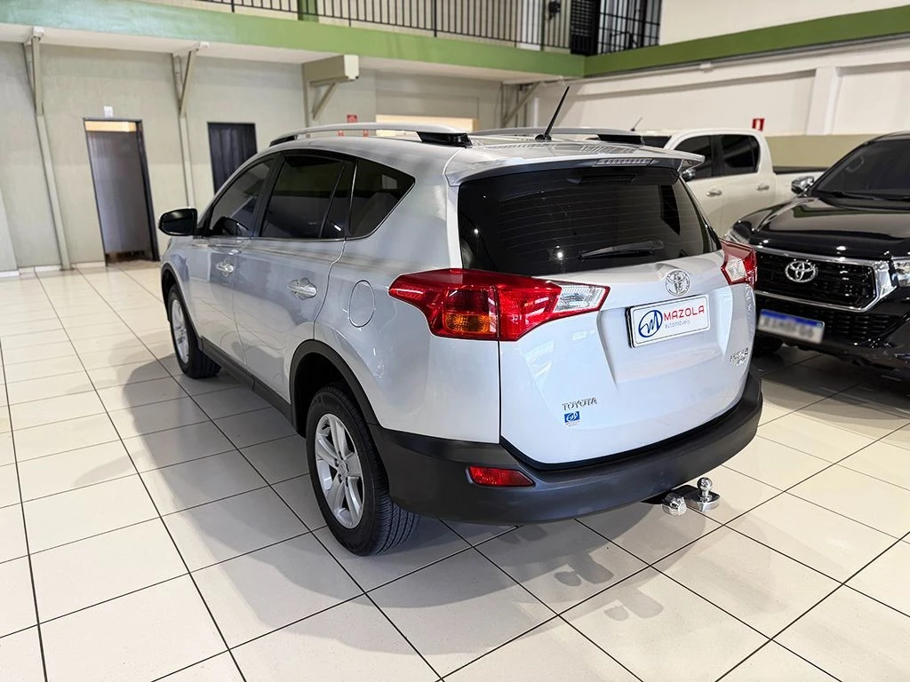 TOYOTA RAV4