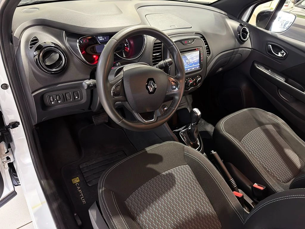 RENAULT CAPTUR