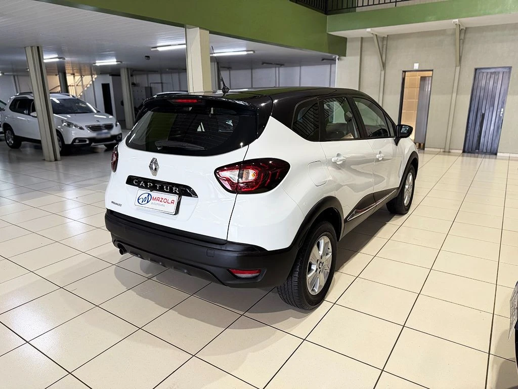 RENAULT CAPTUR