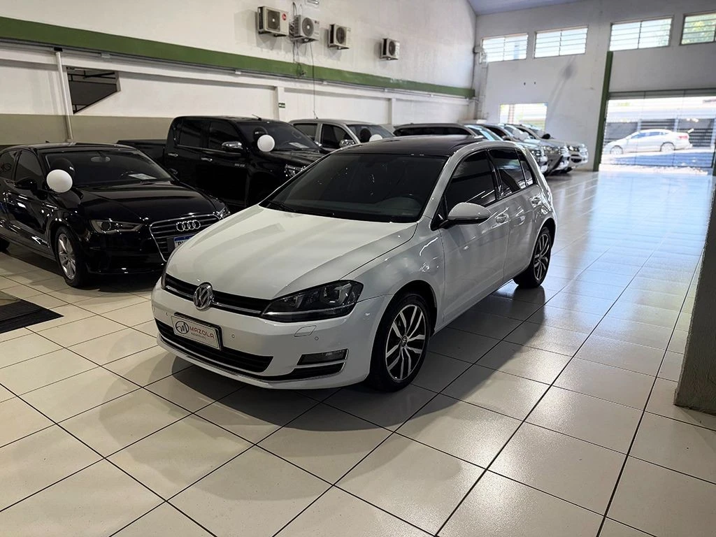 VOLKSWAGEN GOLF