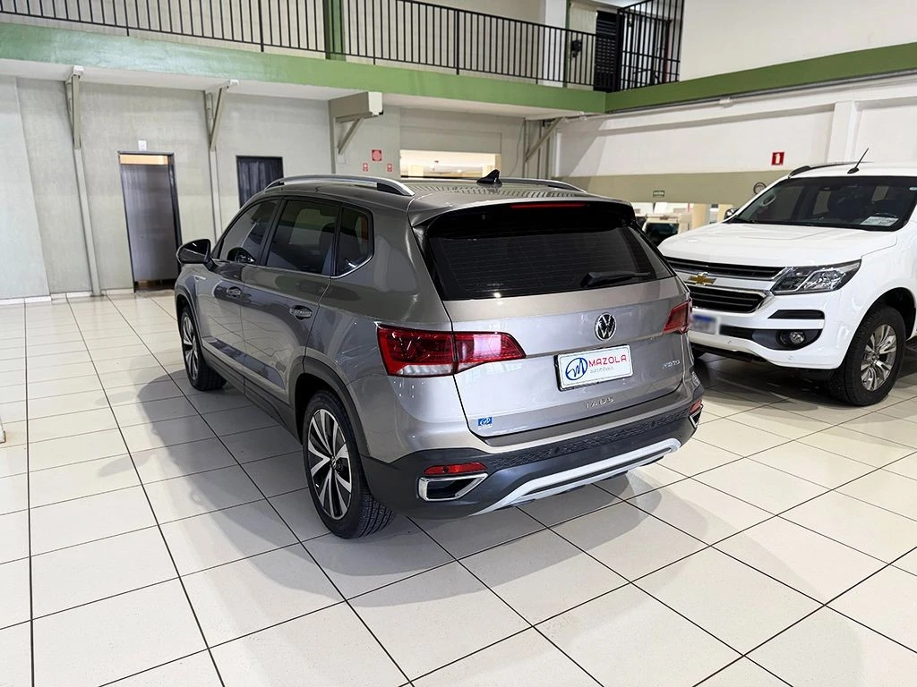 VOLKSWAGEN TAOS