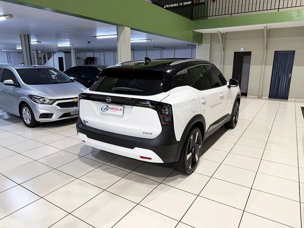 NISSAN KICKS