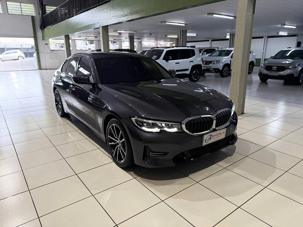 BMW 320i