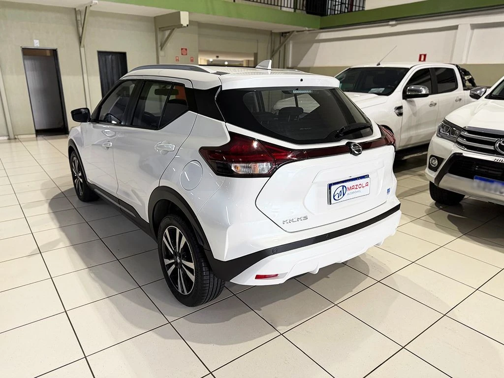 NISSAN KICKS