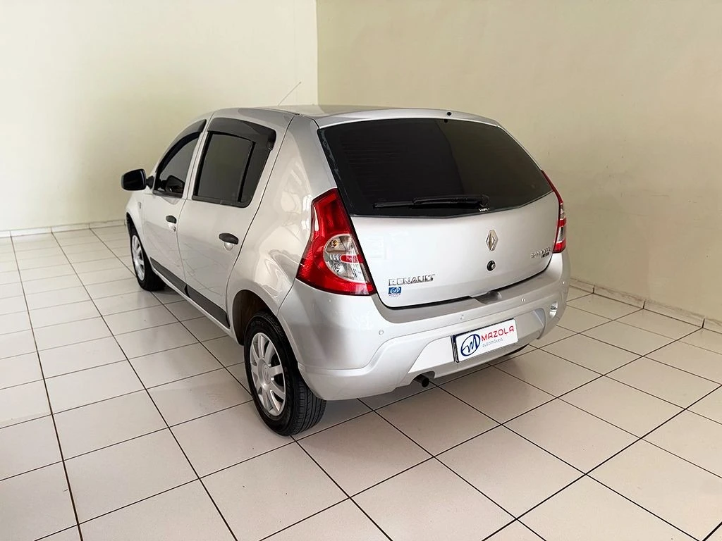 RENAULT SANDERO