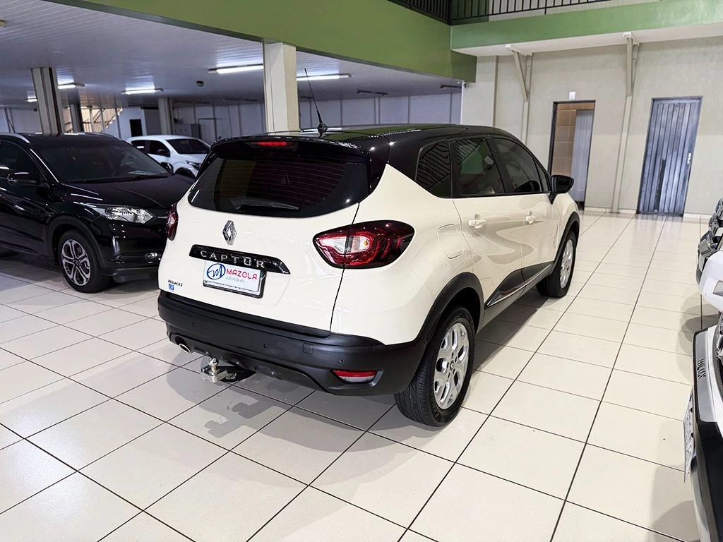 RENAULT CAPTUR