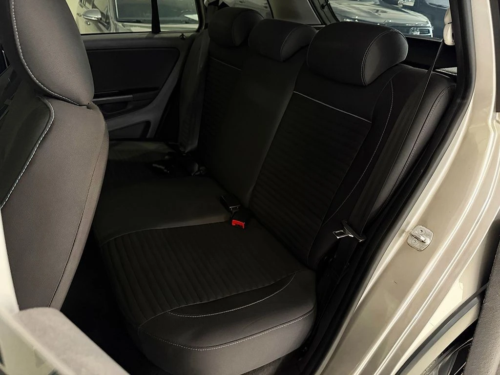 VOLKSWAGEN SPACE CROSS