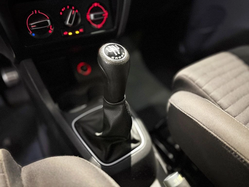 VOLKSWAGEN SPACE CROSS