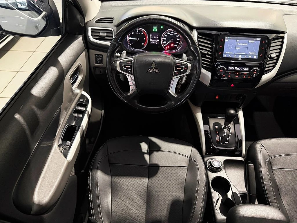 MITSUBISHI L200 TRITON