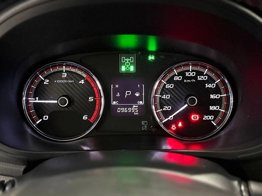 MITSUBISHI L200 TRITON