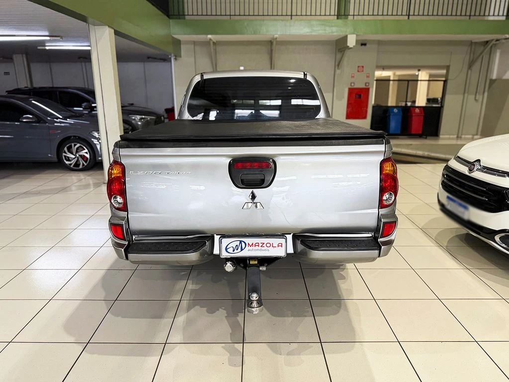 MITSUBISHI L200 TRITON