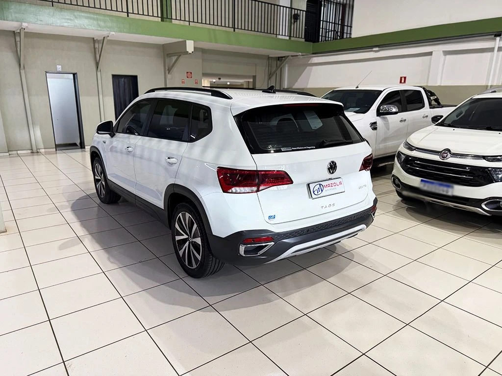 VOLKSWAGEN TAOS