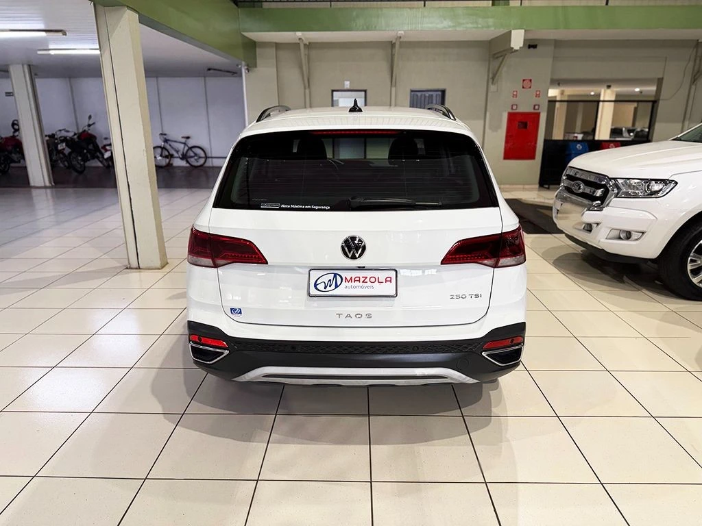 VOLKSWAGEN TAOS