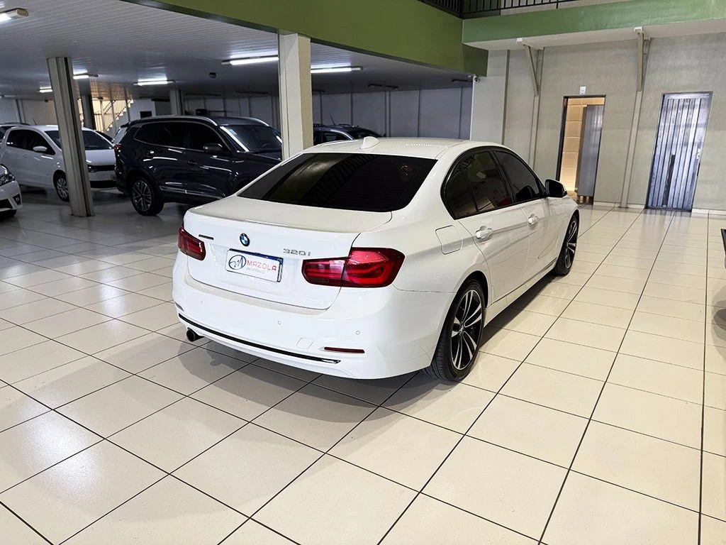 BMW 320i