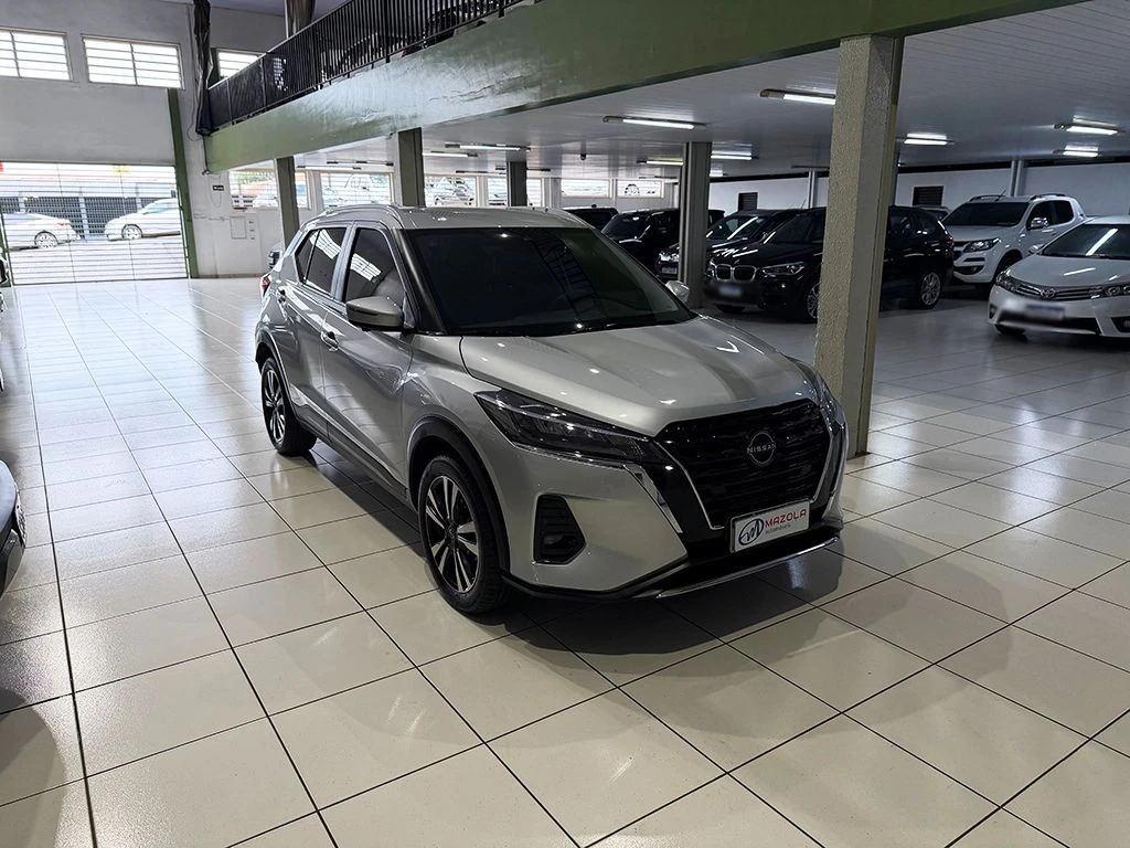 NISSAN KICKS