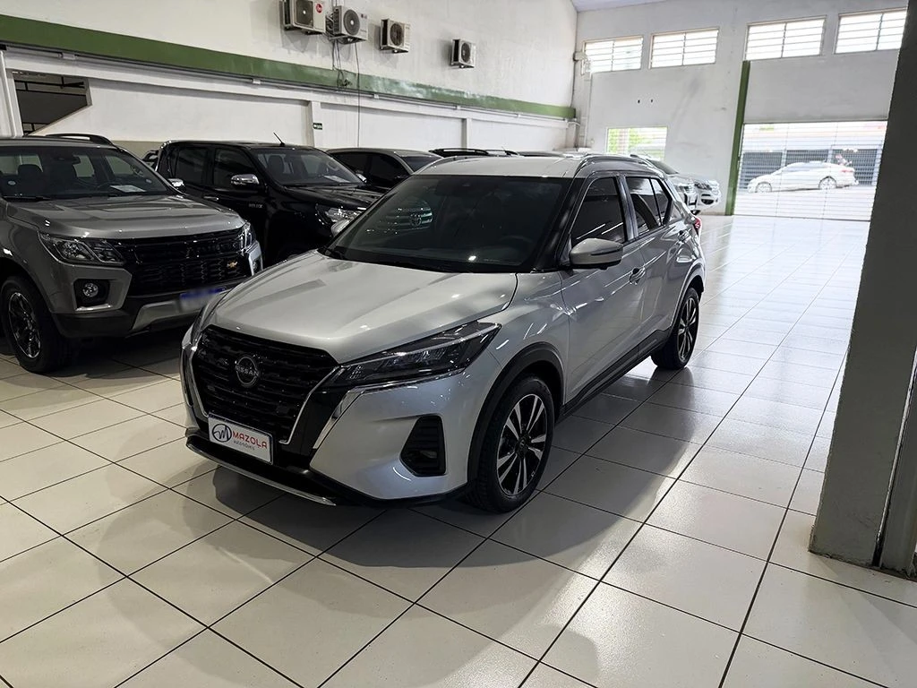 NISSAN KICKS