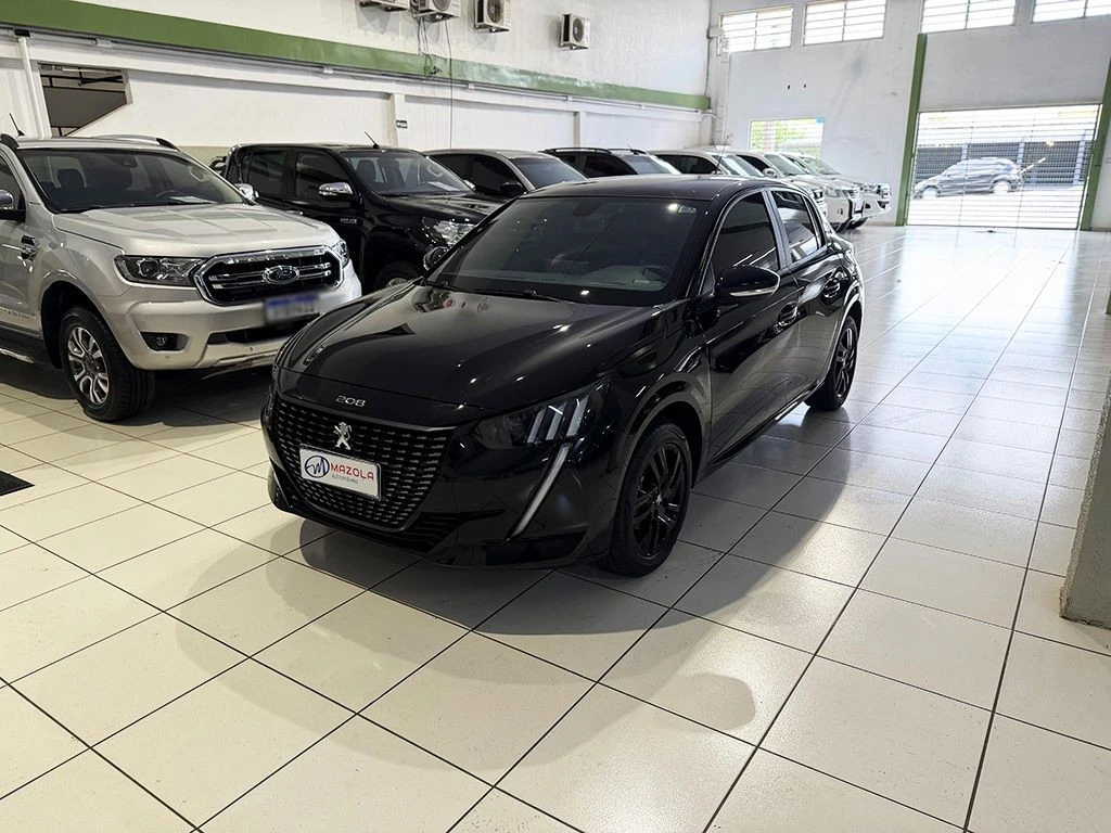PEUGEOT 208