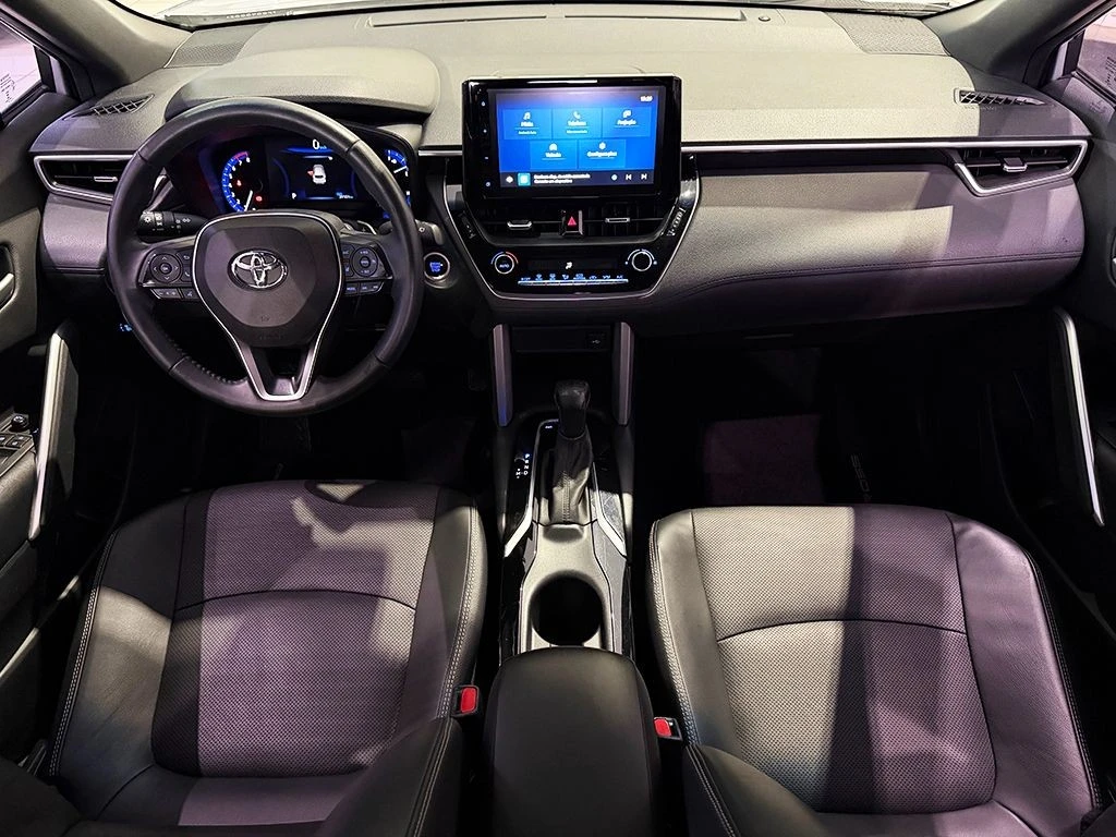 TOYOTA COROLLA CROSS