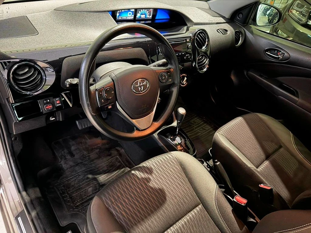 TOYOTA ETIOS