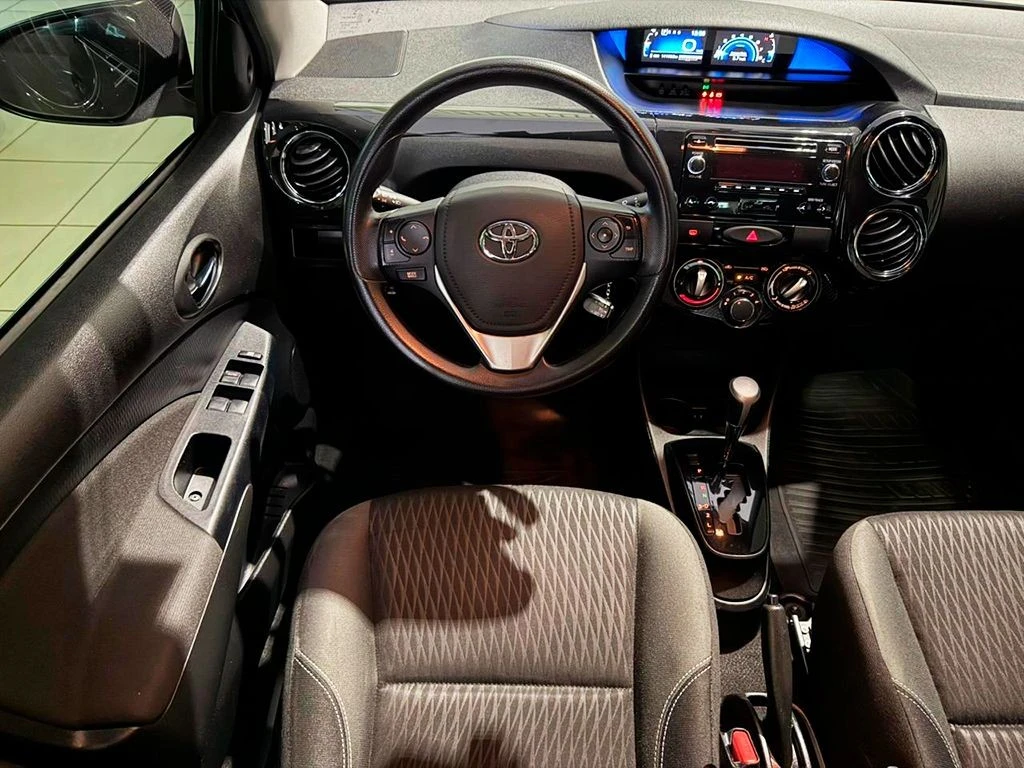 TOYOTA ETIOS