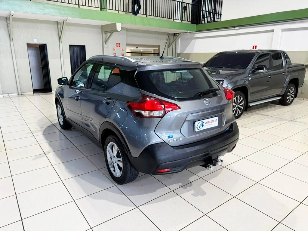 NISSAN KICKS