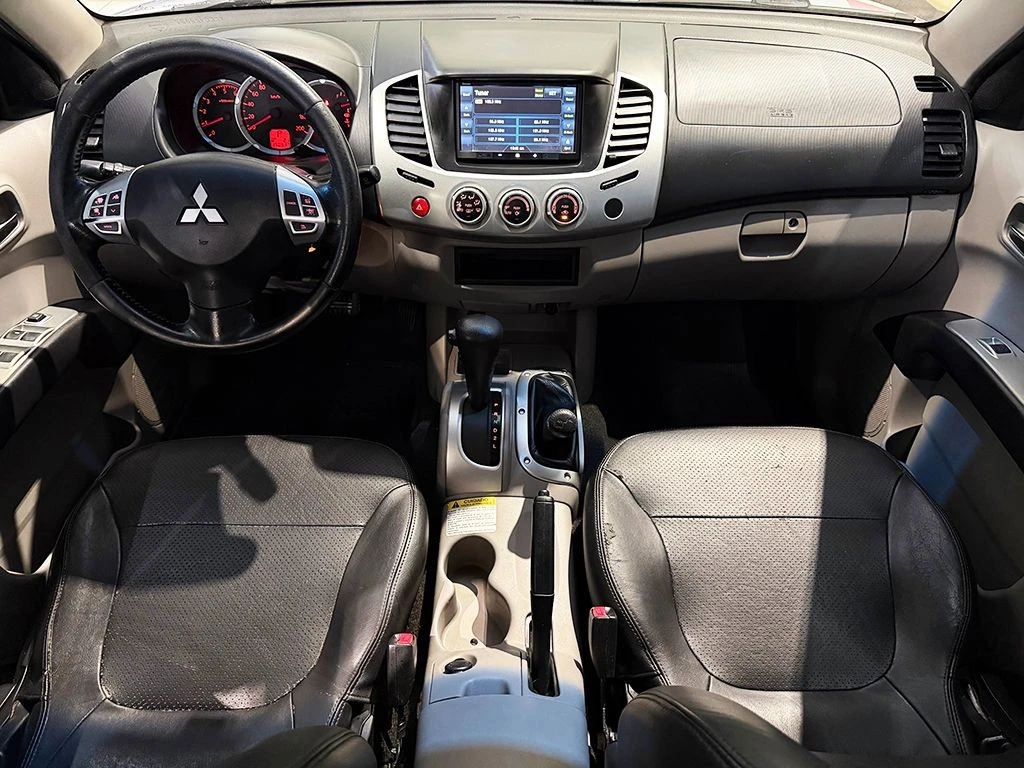 MITSUBISHI L200 TRITON