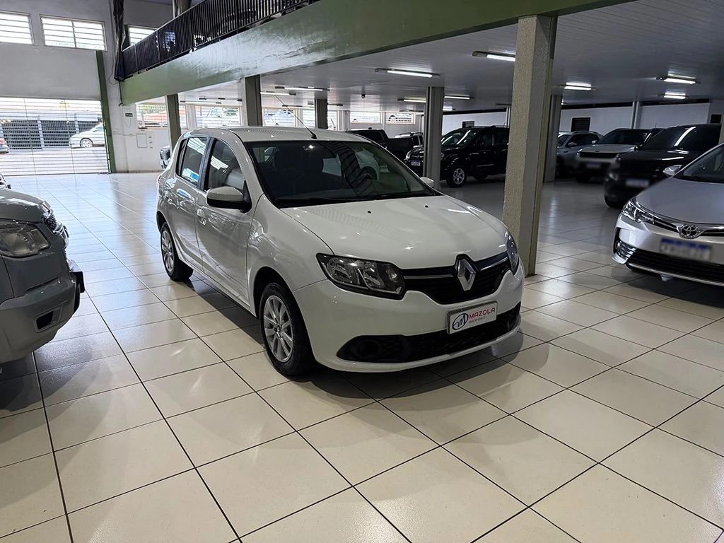 RENAULT SANDERO
