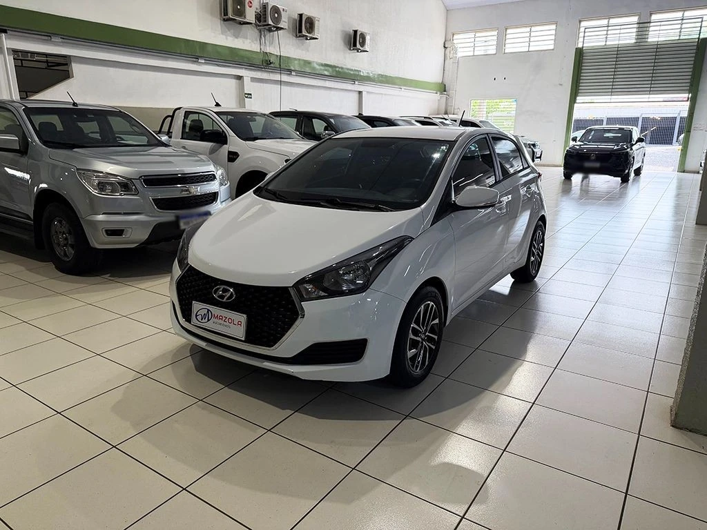 HYUNDAI HB20