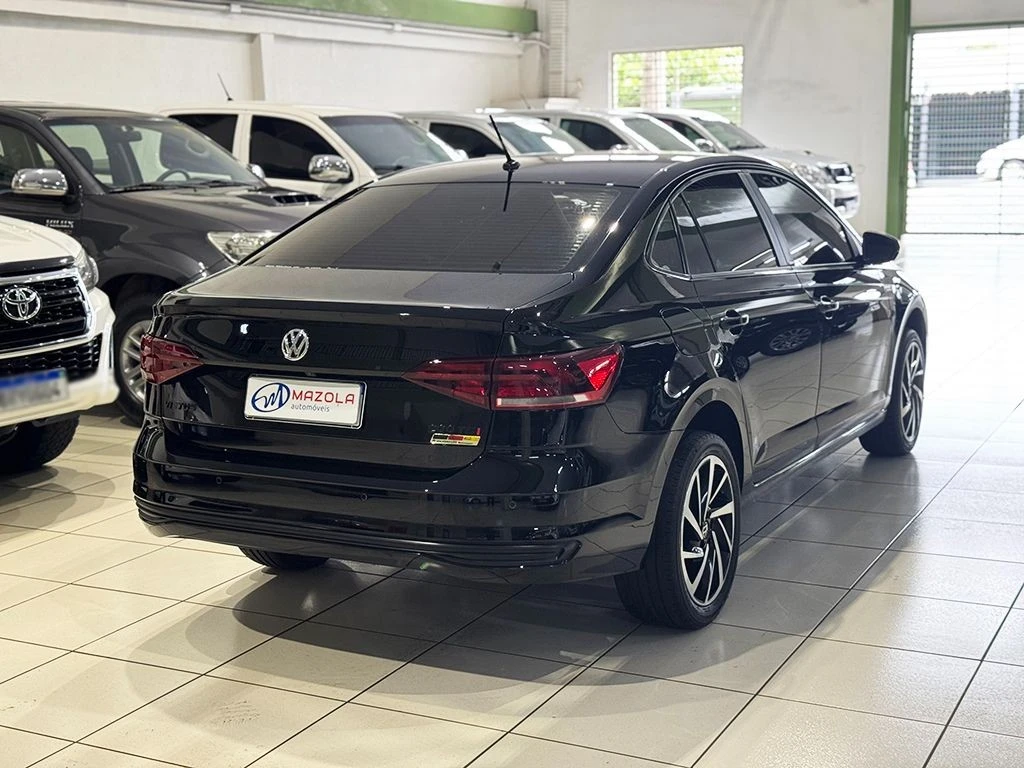 VOLKSWAGEN VIRTUS