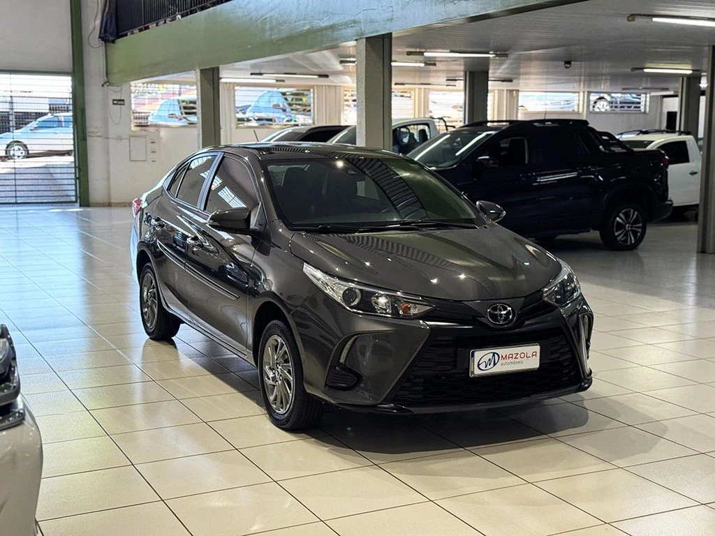 TOYOTA YARIS
