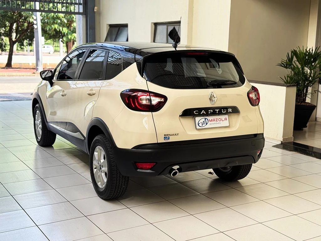 RENAULT CAPTUR