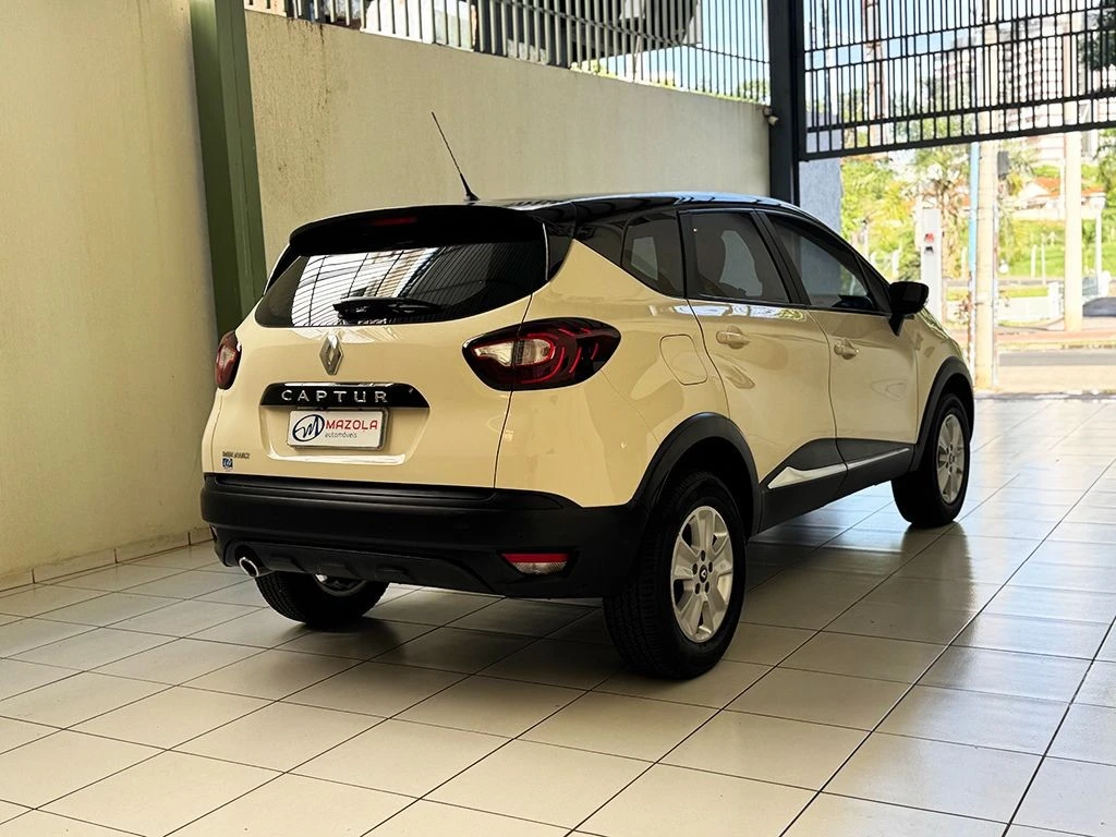RENAULT CAPTUR