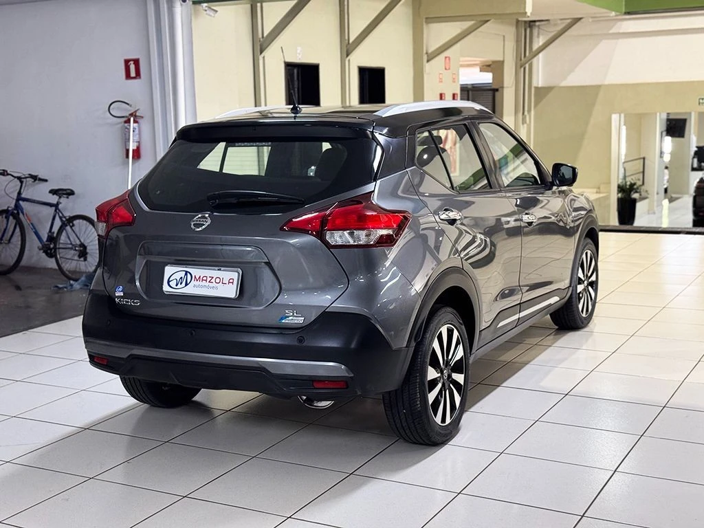 NISSAN KICKS