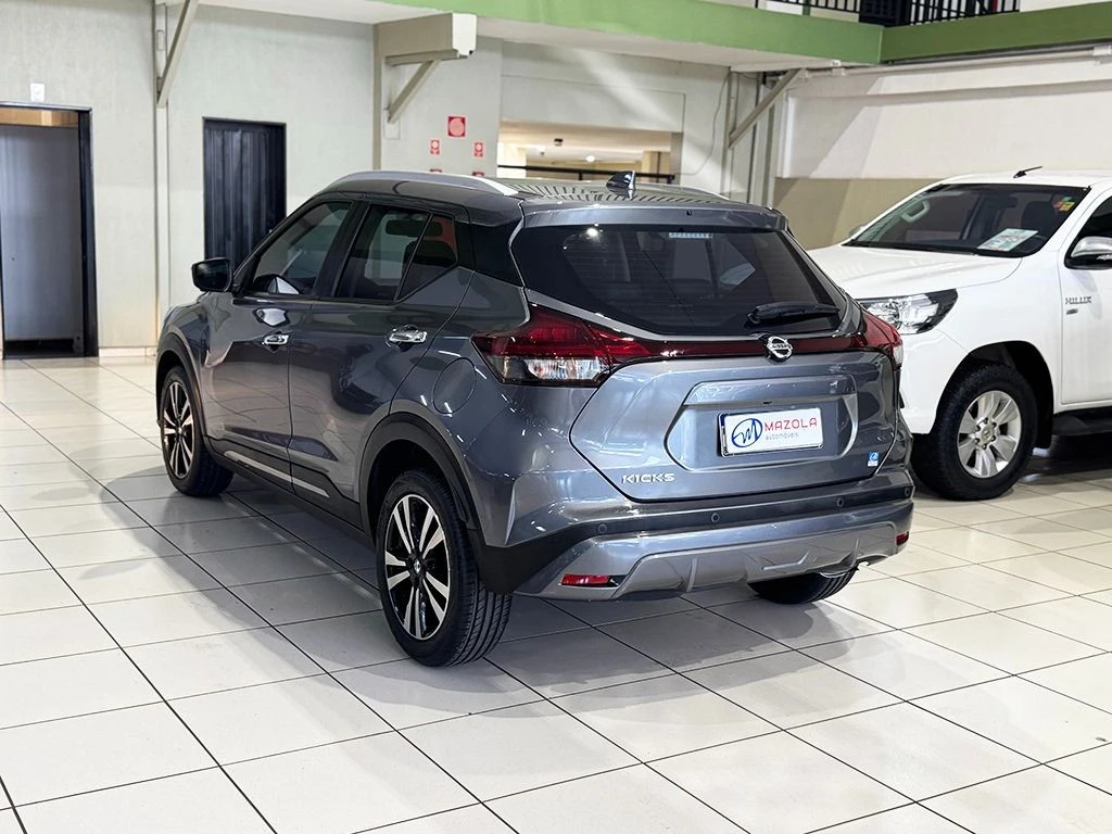 NISSAN KICKS