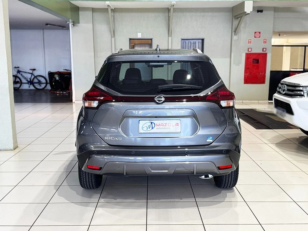 NISSAN KICKS
