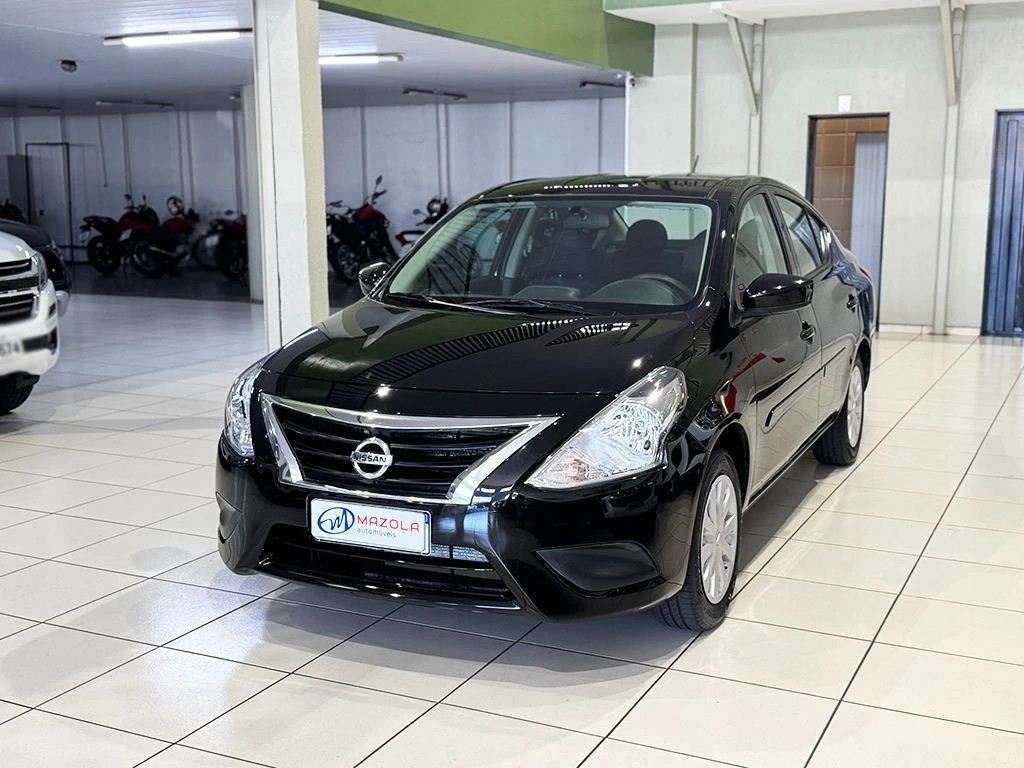 NISSAN VERSA