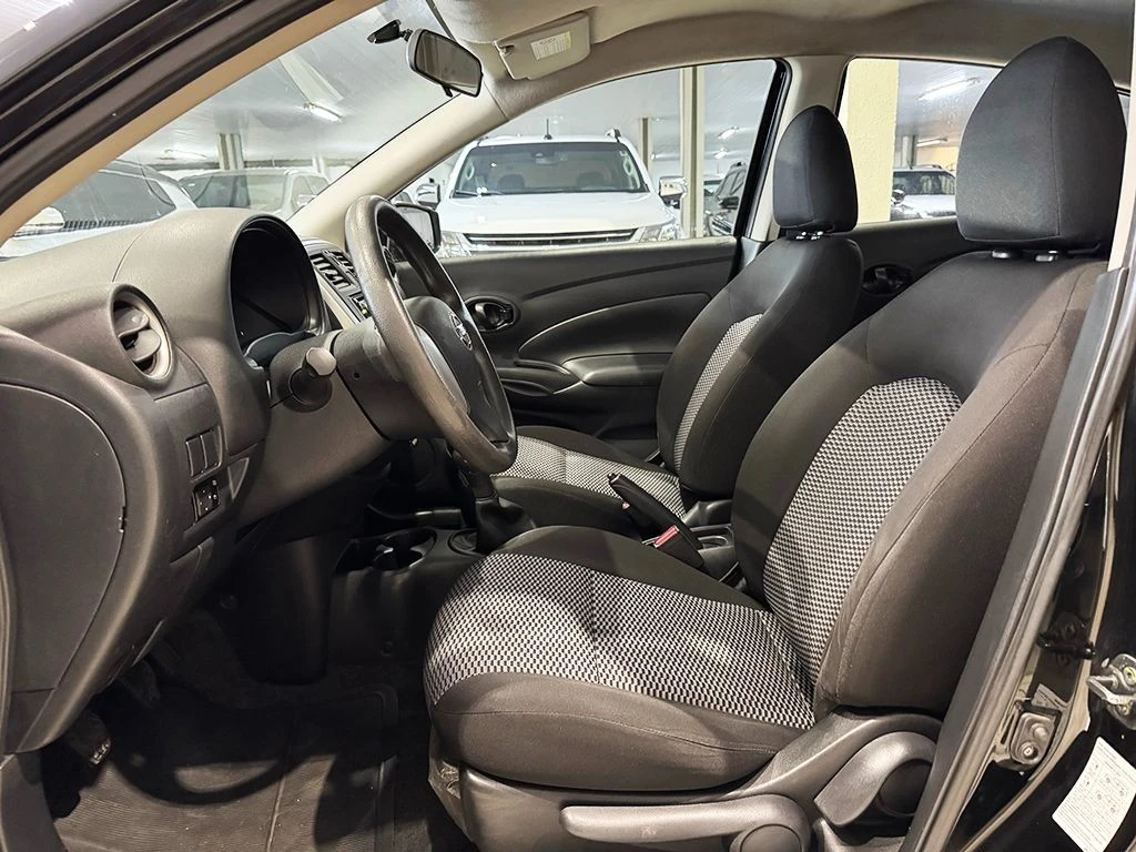 NISSAN VERSA