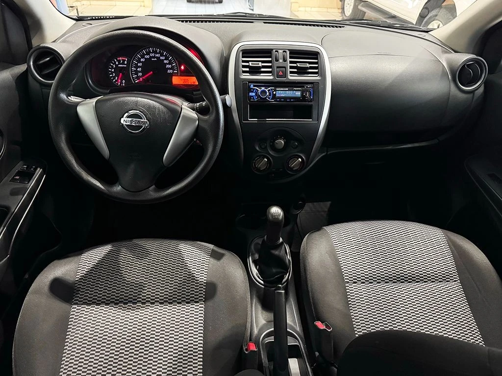 NISSAN VERSA