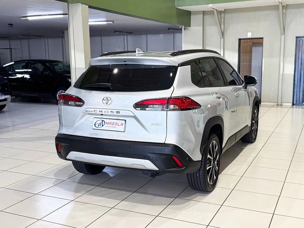 TOYOTA COROLLA CROSS