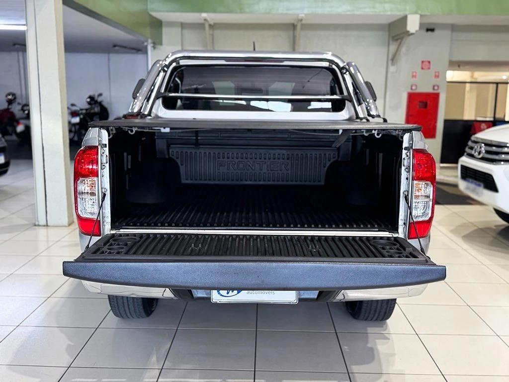 NISSAN FRONTIER