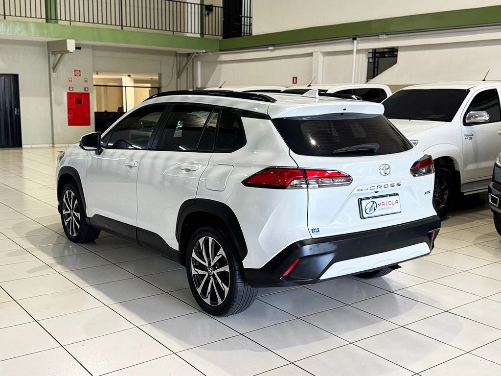 TOYOTA COROLLA CROSS