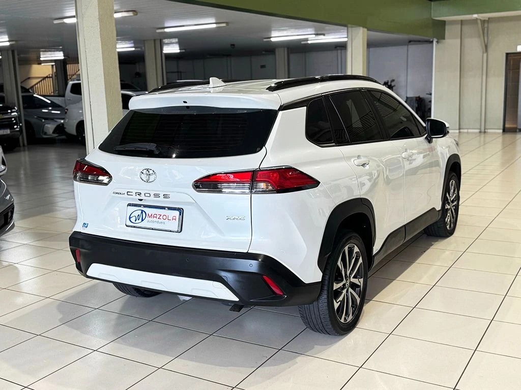 TOYOTA COROLLA CROSS