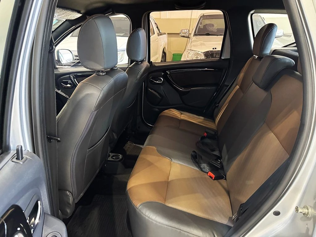 RENAULT DUSTER